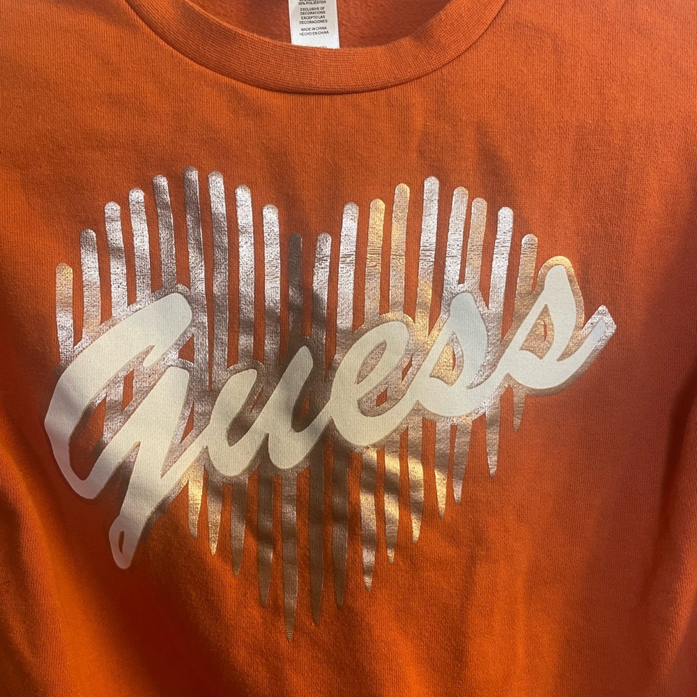 Guess Girls Cropped Orange Sweatshirt Size 8-10 Silver Metallic Heart Like New! - Picture 3 of 5